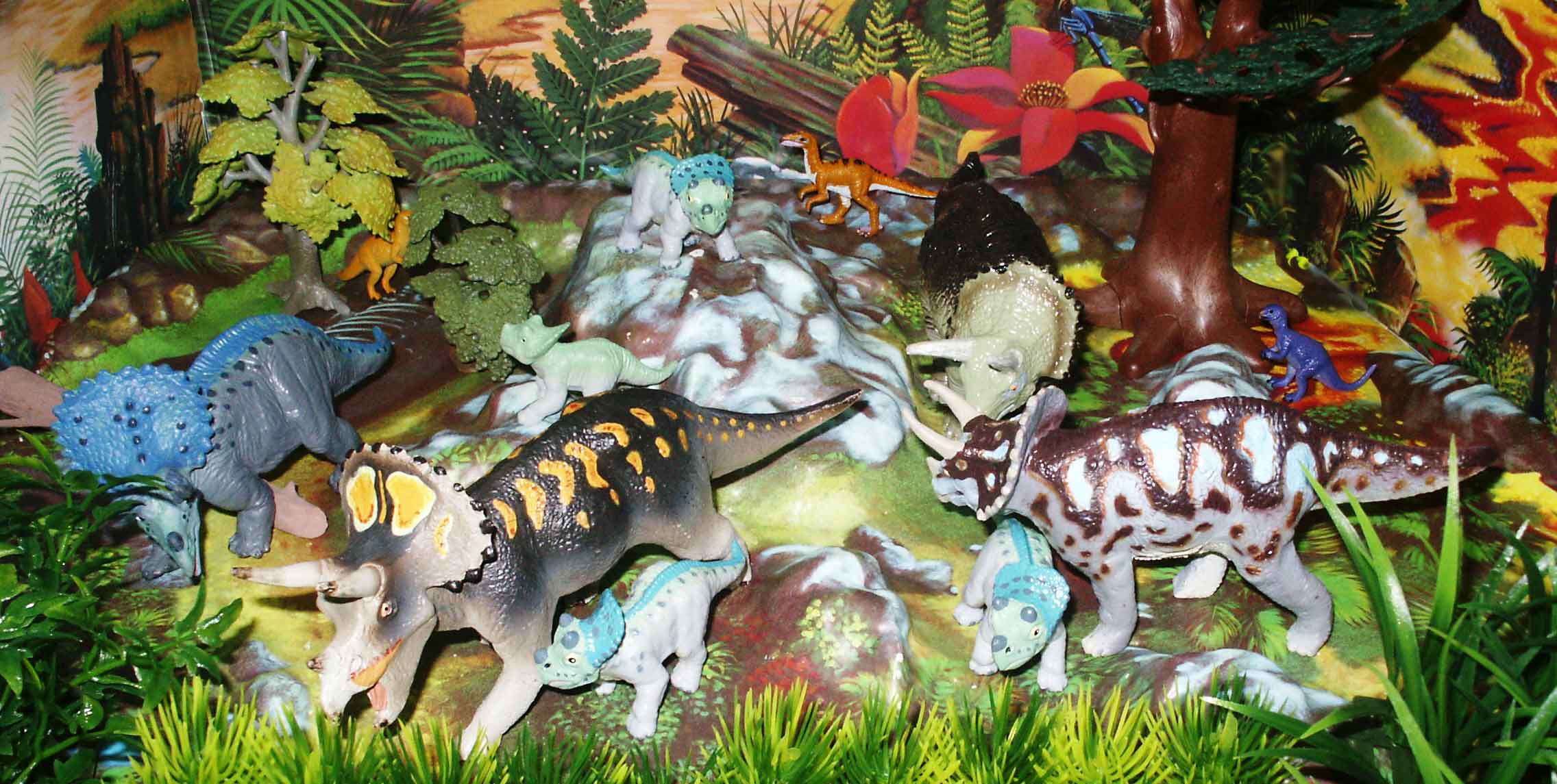 Safari ltd. has the widest ranges of Triceratops figures. The Carnegie lines has two versions of the original and new release. There is a Wild Safari adult and a Wild Things calf. There is also a baby dinosaur toob Triceratops. The Troodon and Thescelosaurus are bin figures with custom paint